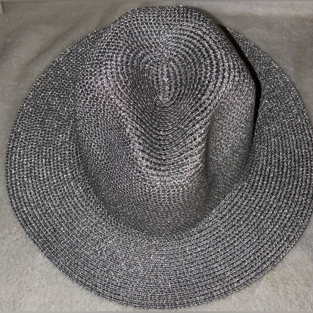 Women’s Shimmering Shiny Silver Fedora Straw Hat Teardrop Crown Sun Beach New